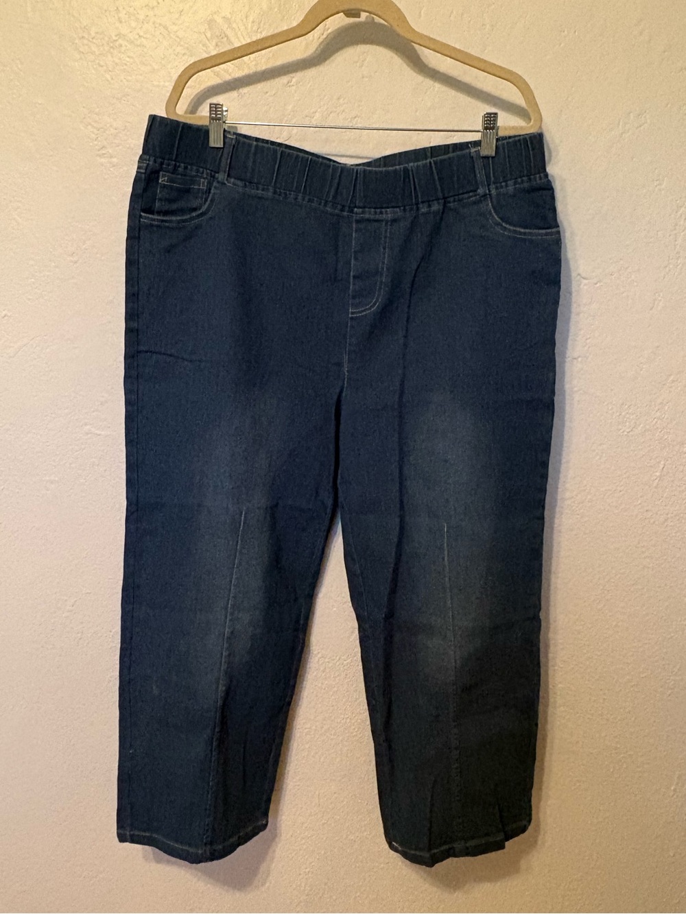 3/$20! Pull-On Stretch Cropped Denim